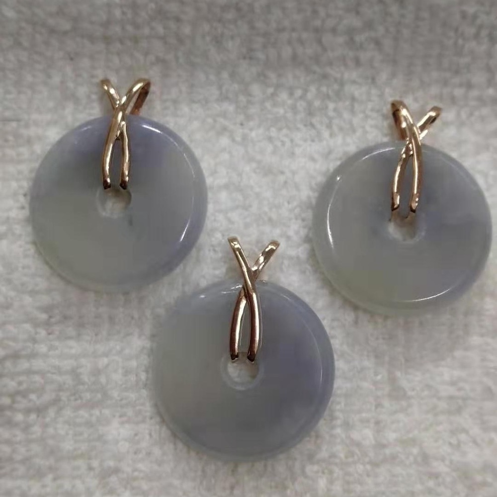 Purple Burmese jadeite pendant